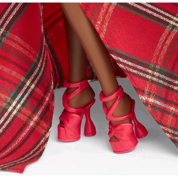 Barbie Signature Doll, 2024 Holiday Fashion Doll New - Picture 5 of 11